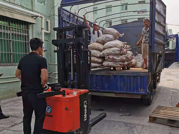 廠家直收電池正極片 回收電池正極材料 廠家直收電池正極片 回收電池正極材料